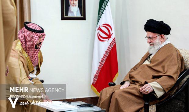 تقدیم پیام پادشاه عربستان به رهبر معظم انقلاب تقدیم پیام پادشاه عربستان به رهبر معظم انقلاب