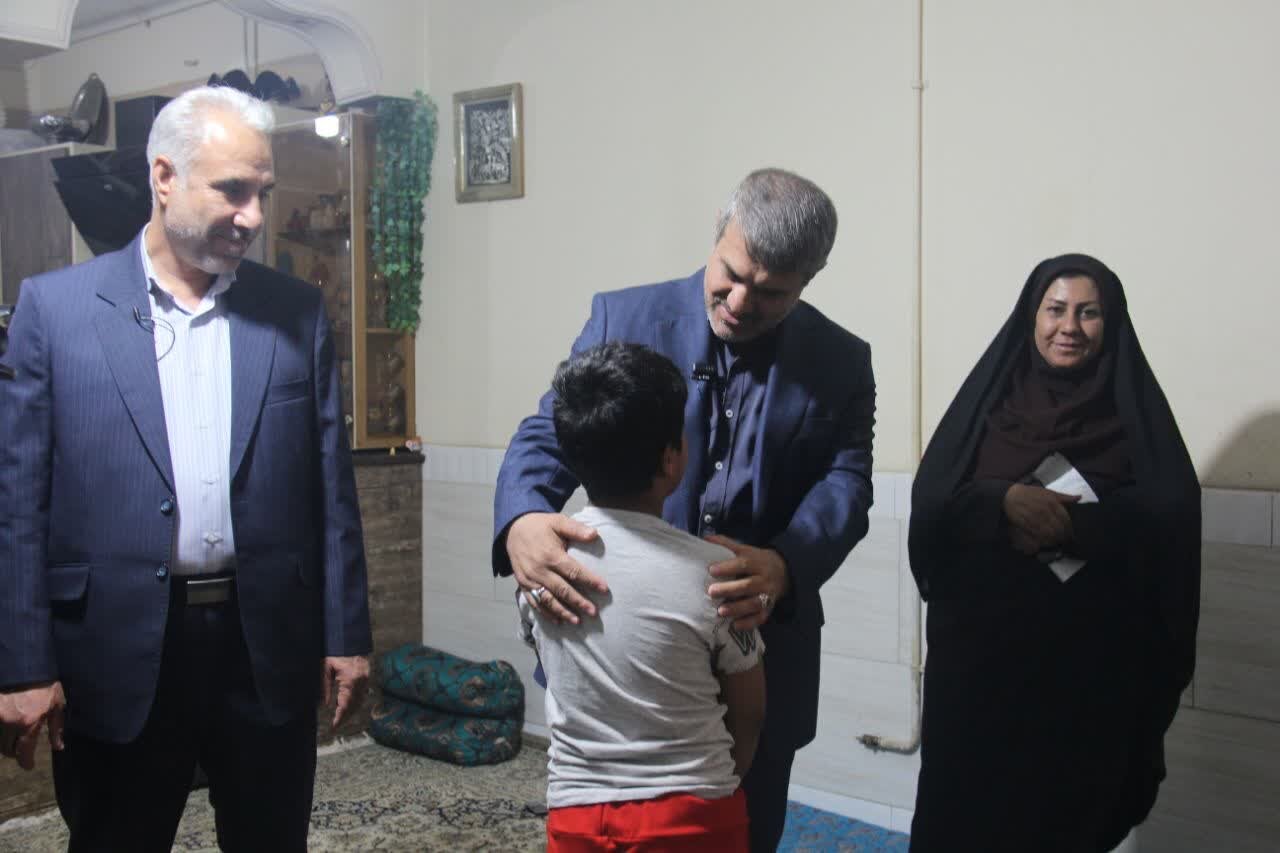 روایتی از نسیم مهر در دل خانواده‌های زندانیان با حضور