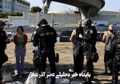 بازاداشت صدها نفر در آمریکا بازاداشت صدها نفر در آمریکا