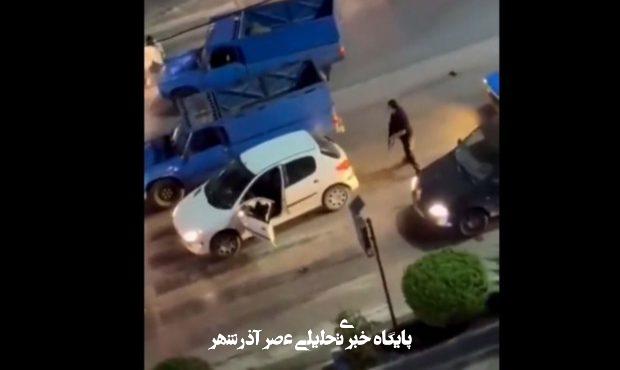 ماجرای تیراندازی با سلاح گرم در چالوس چه بود؟ / پلیس: اقدامات لازم برای شناسایی عاملان این حادثه در حال انجام است/ به سرنخهایی دست یافتیم/ به محض دستگیری متهمان، مراتب به اطلاع عموم خواهد رسید ماجرای تیراندازی با سلاح گرم در چالوس چه بود؟ / پلیس: اقدامات لازم برای شناسایی عاملان این حادثه در حال انجام است/ به سرنخهایی دست یافتیم/ به محض دستگیری متهمان، مراتب به اطلاع عموم خواهد رسید