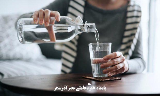 آیا نوشیدن آب پوست را آبرسانی می‌کند؟/ تفاوت پوست خشک و پوست دهیدراته 