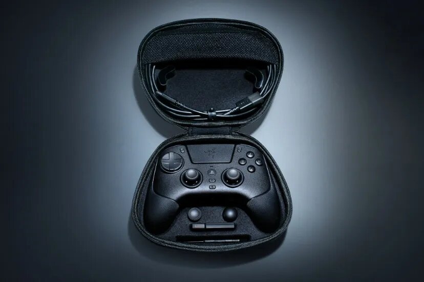 دسته حرفه‌ای PS۵ رونمایی شد؛ محصولی جذاب از ریزر