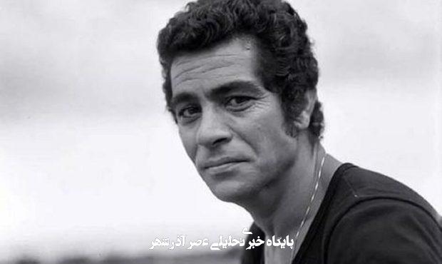 عکس | تصویری از بهروز وثوقی با خودروی لوکس شخصی در تهران در دهه ۵۰ عکس | تصویری از بهروز وثوقی با خودروی لوکس شخصی در تهران در دهه ۵۰