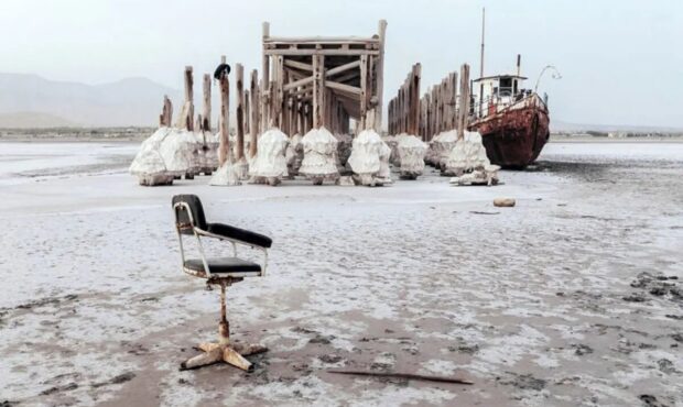 وضعیت عجیب و باورنکردنی دریاچه ارومیه در مقایسه با هفت سال اخیر + عکس وضعیت عجیب و باورنکردنی دریاچه ارومیه در مقایسه با هفت سال اخیر + عکس