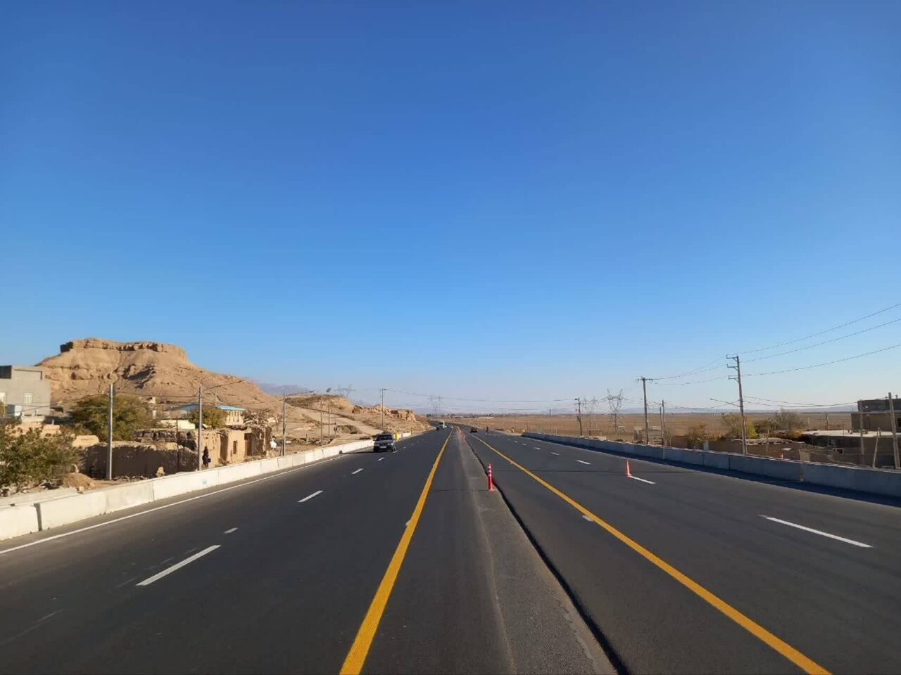 افتتاح و بهره‌برداری از ۳۴۰ کیلومتر راه اصلی، فرعی